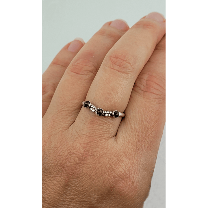 Vintage Style Black Spinel Curved Ring in Sterling Silver