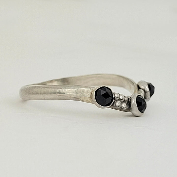 Vintage Style Black Spinel Curved Ring in Sterling Silver