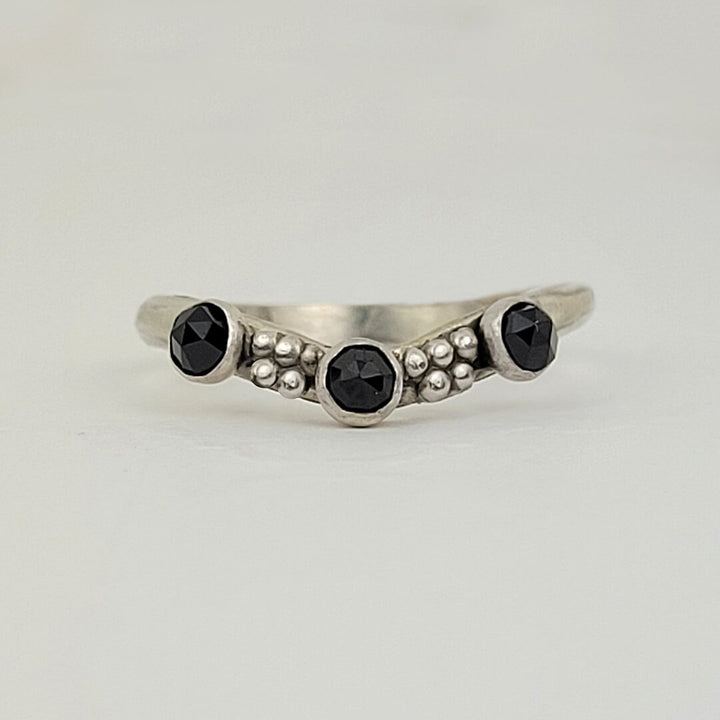 Vintage Style Black Spinel Curved Ring in Sterling Silver