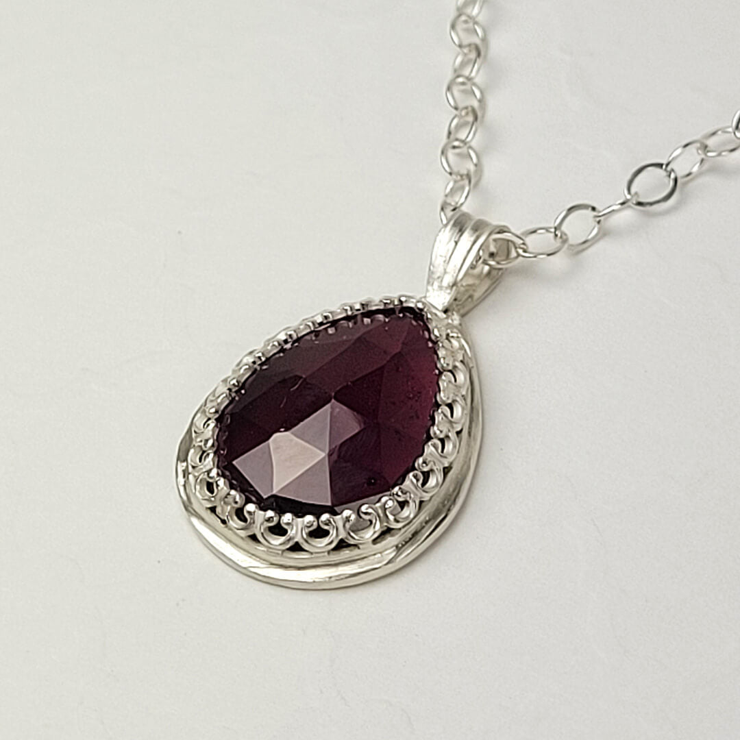 Vintage Style Rose Cut Rhodolite Garnet Pendant Necklace in Sterling Silver