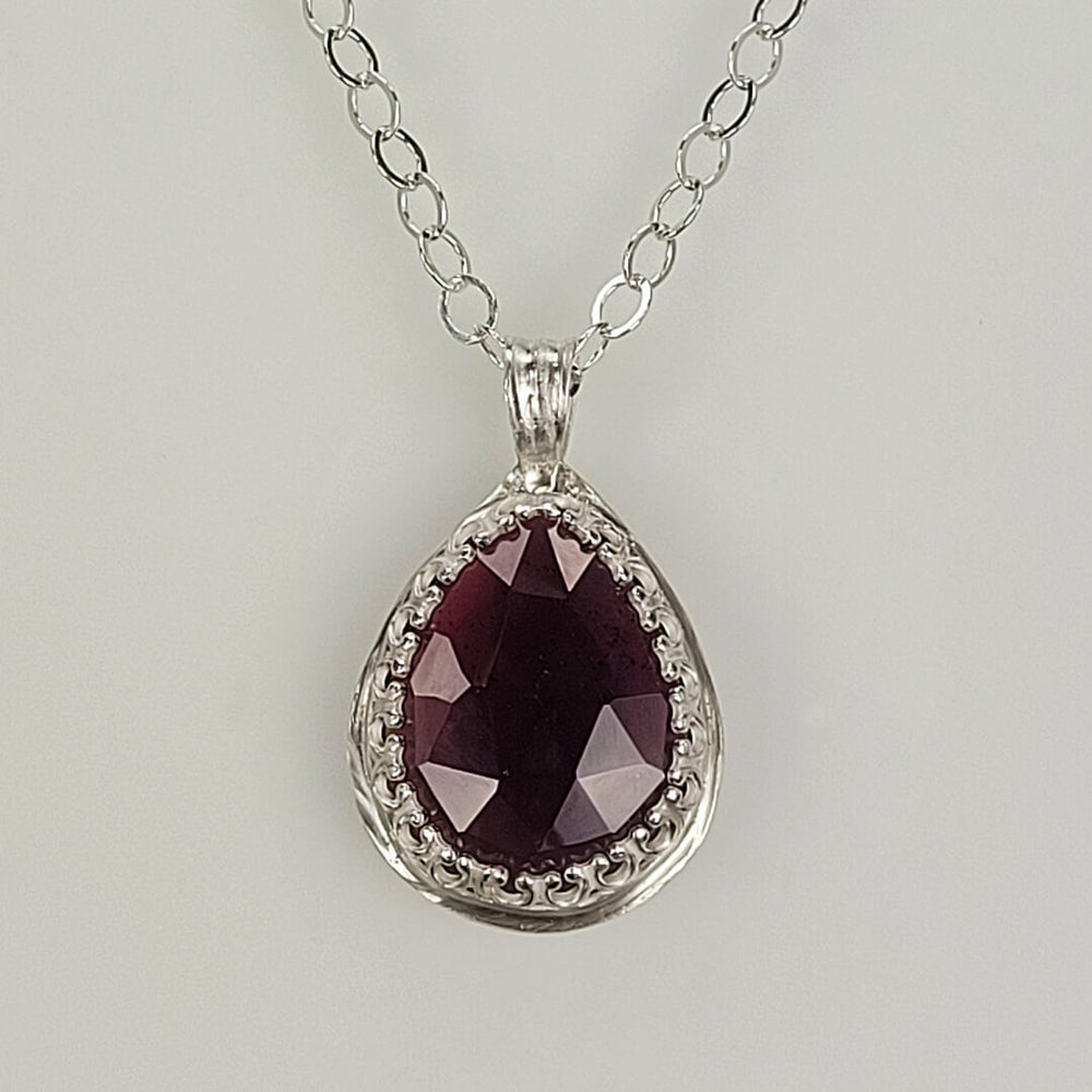 Vintage Style Rose Cut Rhodolite Garnet Necklace in Sterling Silver