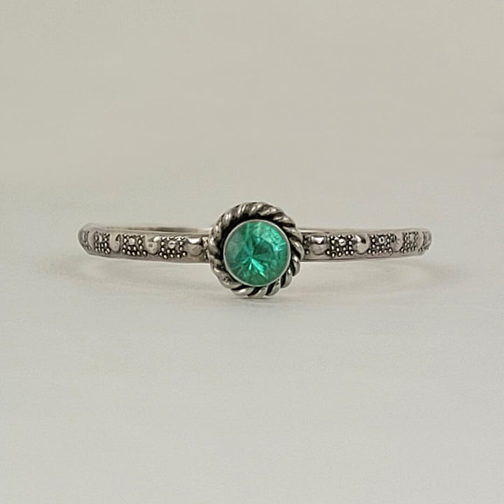 Vintage Style Emerald May Birthstone Ring in Sterling Silver