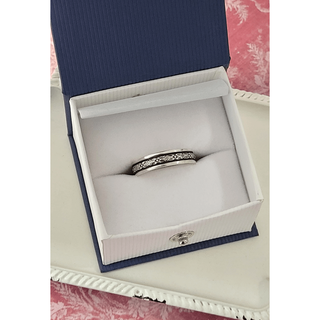 Vintage style men's sterling silver wedding band, Edwardian-inspired