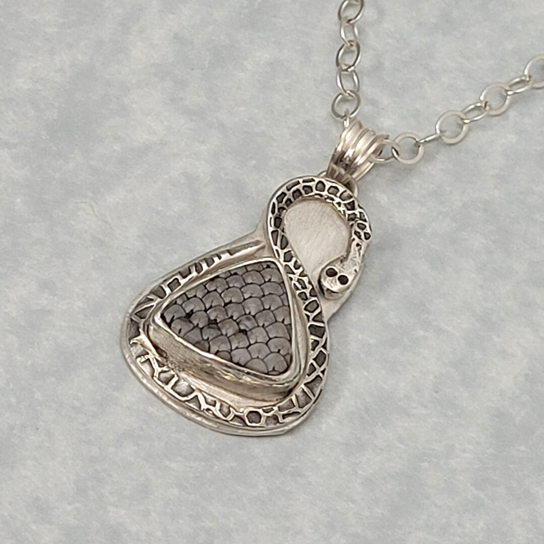 Wrasse Snakeskin Agate Stone Snake Necklace in Sterling Silver