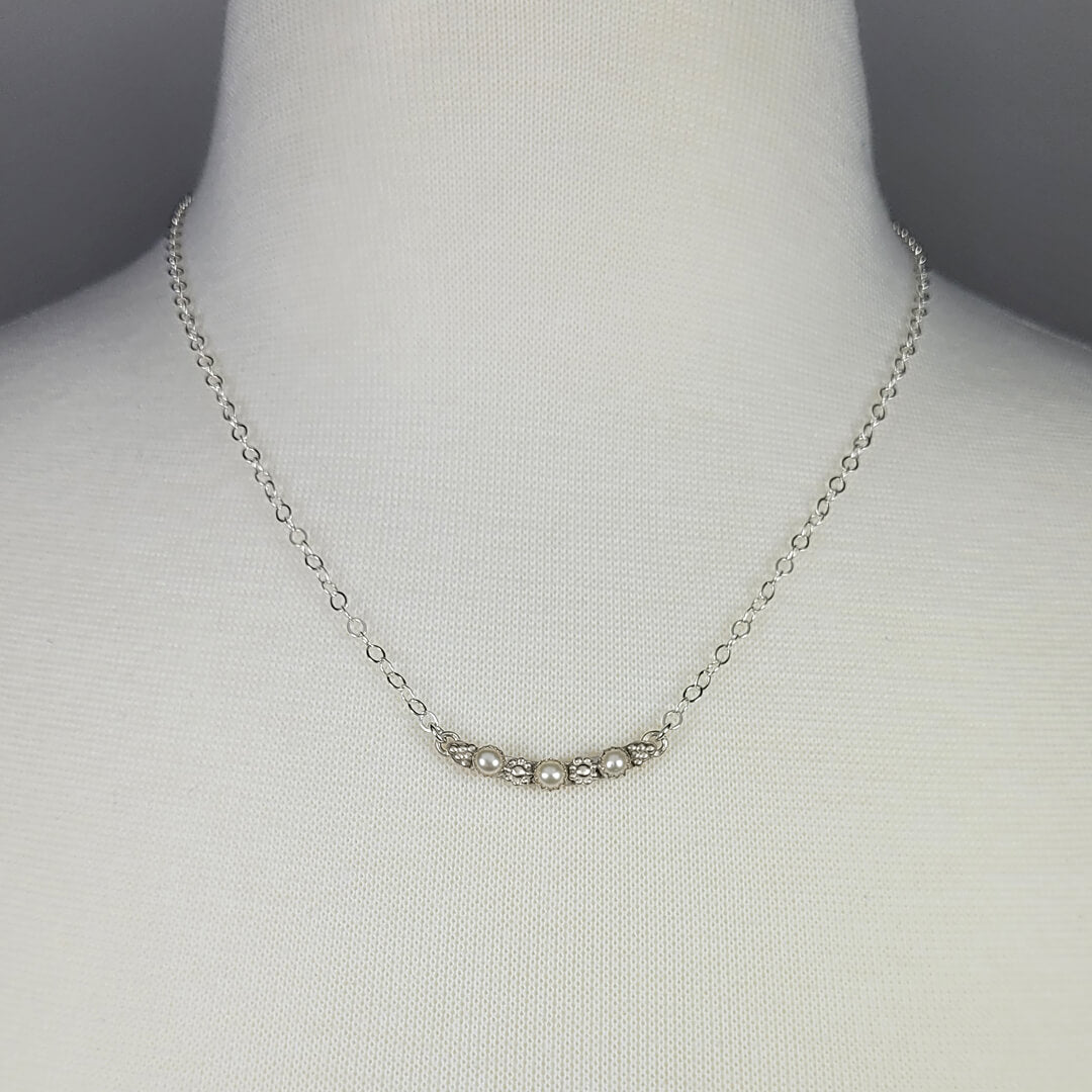 pearl bar necklace in sterling silver, vintage style