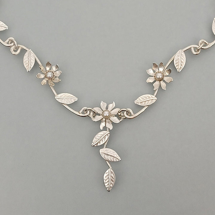 Vine and flower necklace with pearls in sterling silver