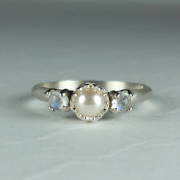 Pearl and moonstone ring in sterling silver
