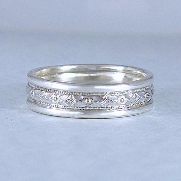 Edwardian-inspired vintage style classic men&