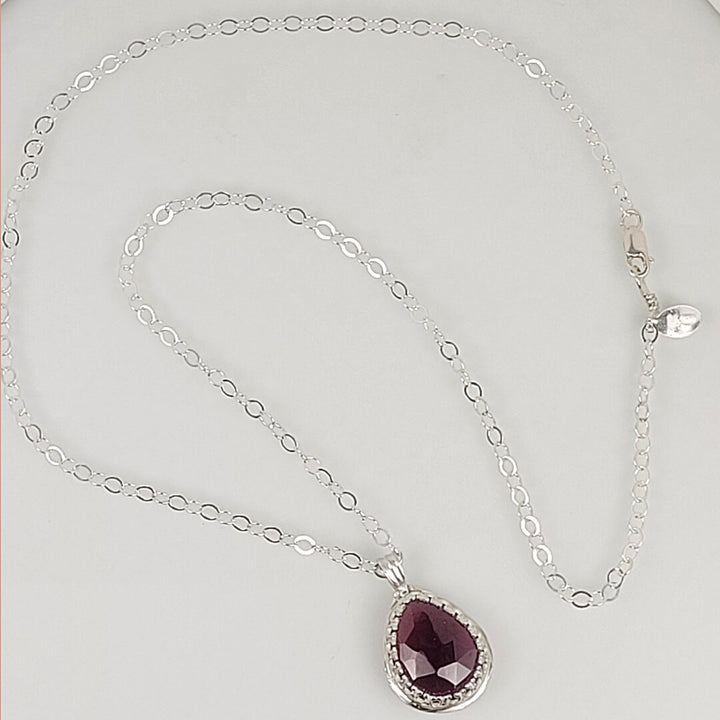 Vintage Style Rose Cut Rhodolite Garnet Necklace in Sterling Silver