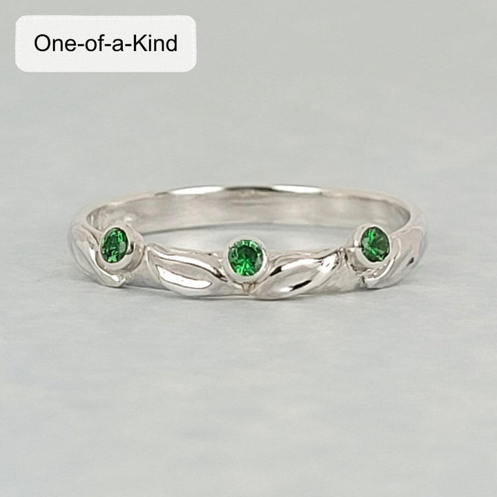 Sterling silver Tsavorite Garnet Ring with Leaves