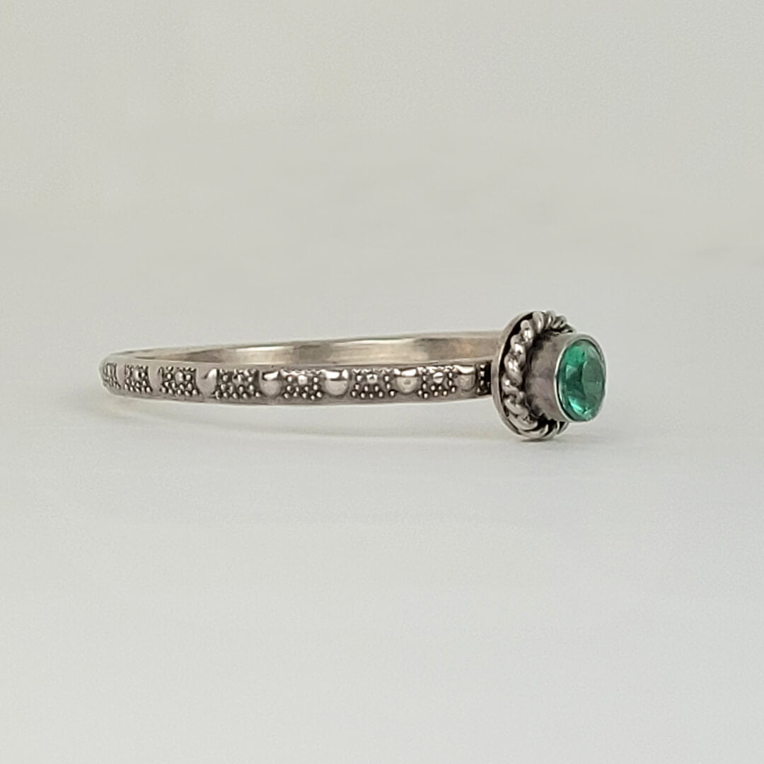 Vintage Style Emerald May Birthstone Ring in Sterling Silver
