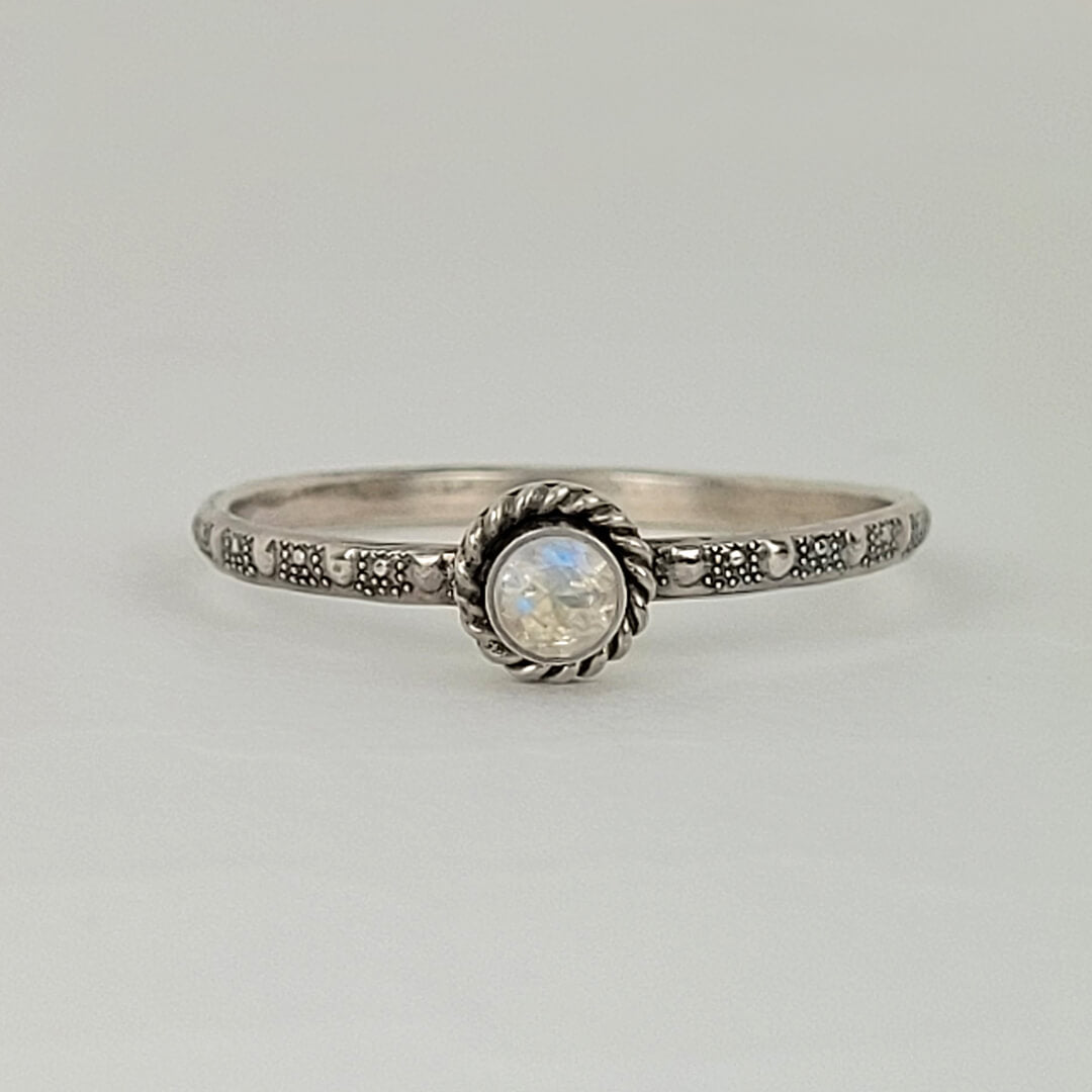 Vintage Style Rainbow Moonstone June Birthstone Ring in Sterling Silver