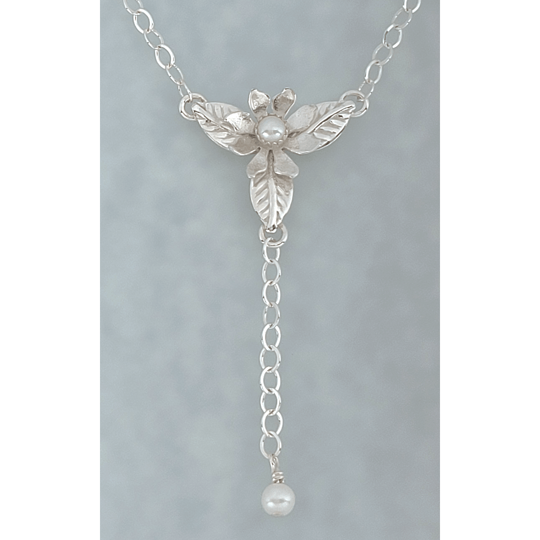 White Wildflower Lariat Necklace in Sterling Silver with Freshwater Pearls