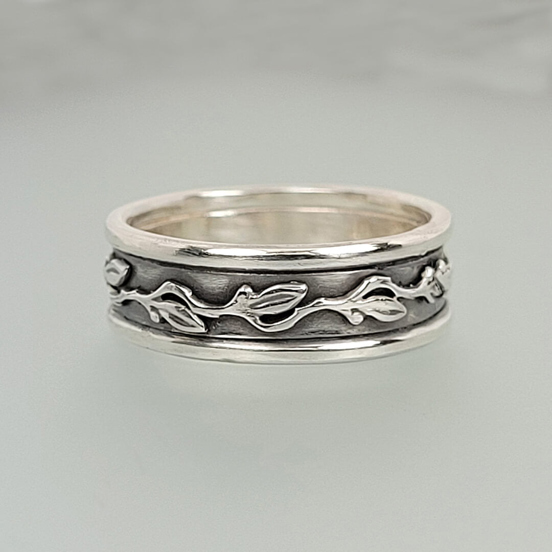 Men's Leaf and Vine Wedding Band in Sterling Silver, Oxidized