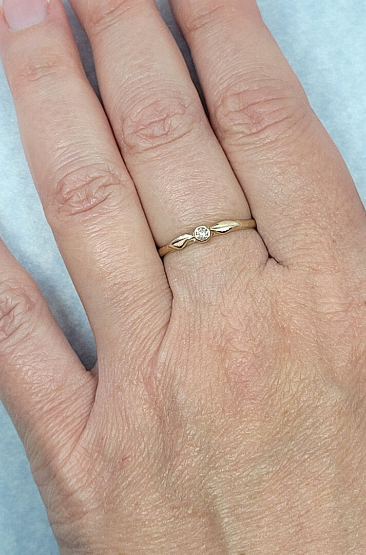 Small Diamond Ring with Leaves in 14kt Gold