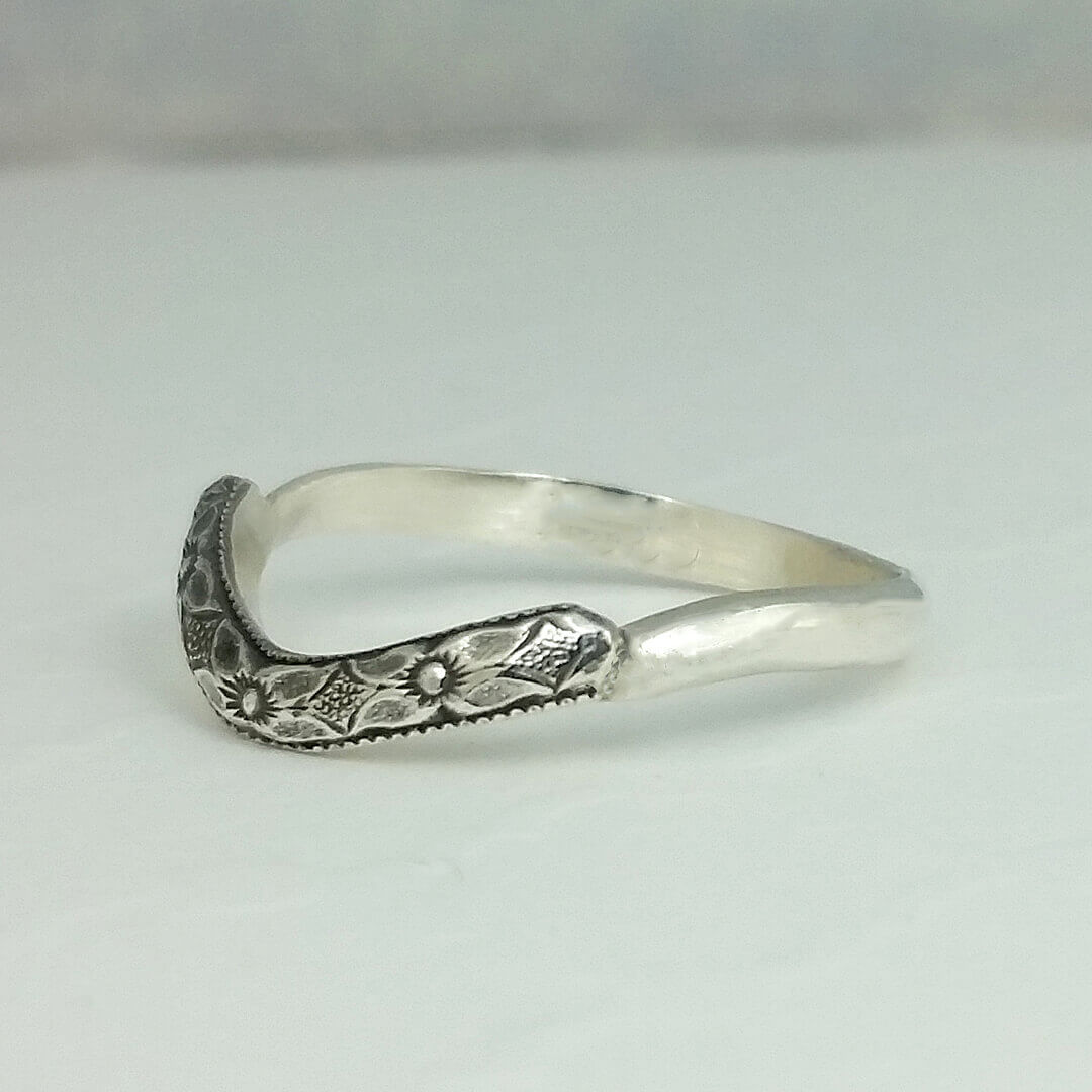 Edwardian style floral curved ring in sterling silver