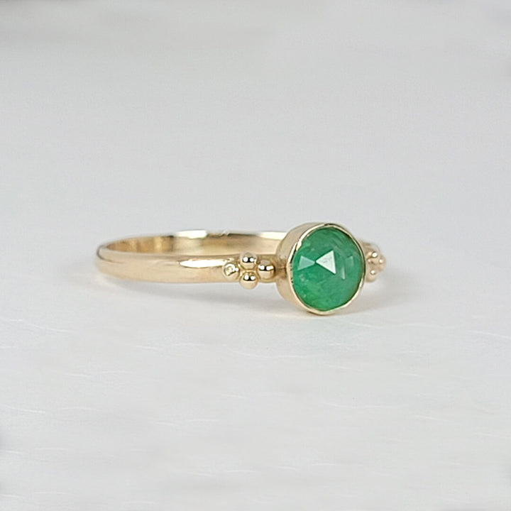 Rose cut Emerald Engagement Ring in 14kt Yellow Gold, vintage style