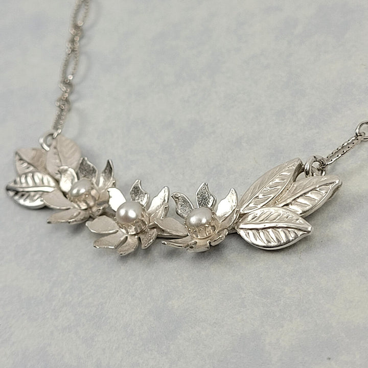 wildflower necklace with pearls in sterling silver