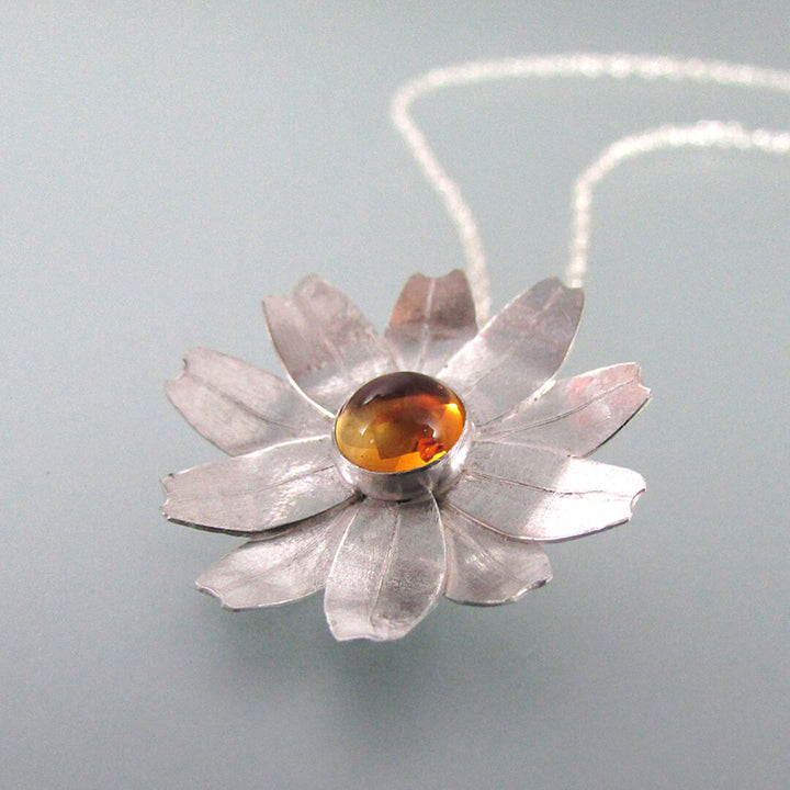 Daisy flower necklace with golden citrine