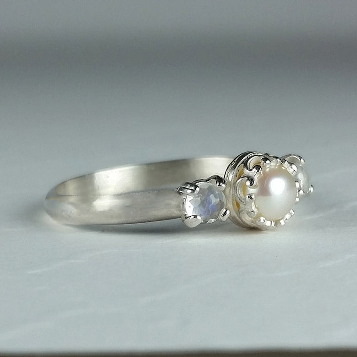 Pearl ring with rainbow moonstones in sterling silver